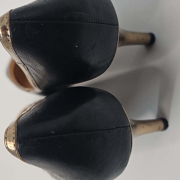 Cole Haan Black w Gold Trim Mary Jane Pointed Toe Pumps W Gold Heels Size: 9M - Picture 8 of 15